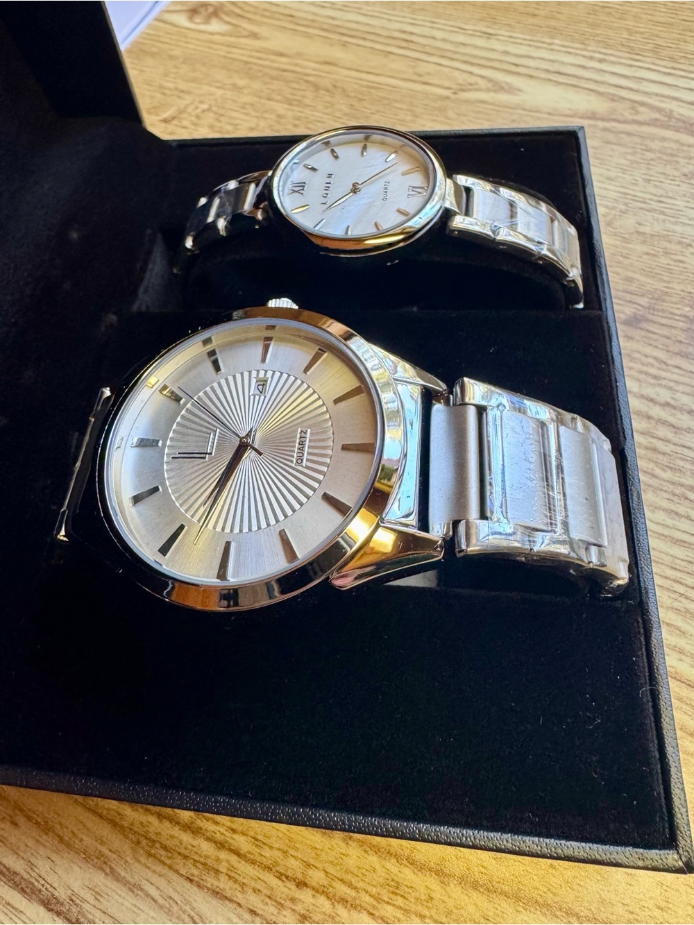 LOULU Silver Stainless Steel Quartz Men's and Women's Watch Set